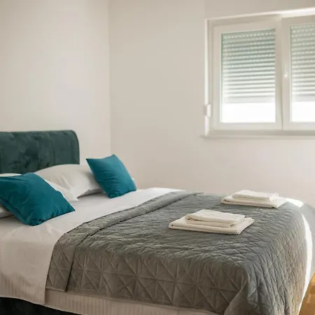 Marko - New Sea View With Free Parking