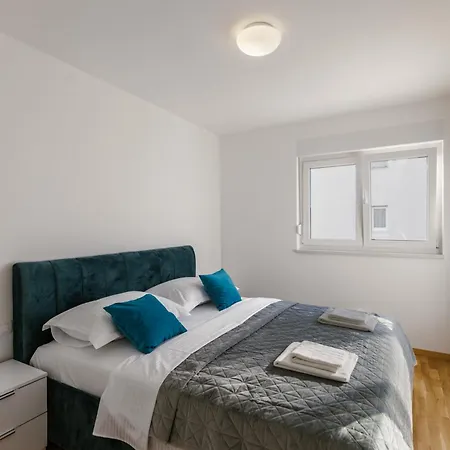 Marko - New Sea View With Free Parking *