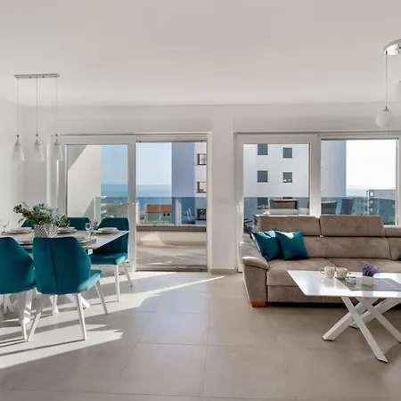 Marko - New Sea View With Free Parking Апартаменты *