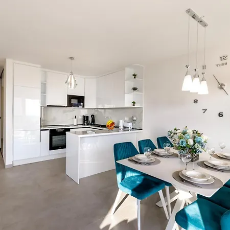 Marko - New Sea View With Free Parking Makarska