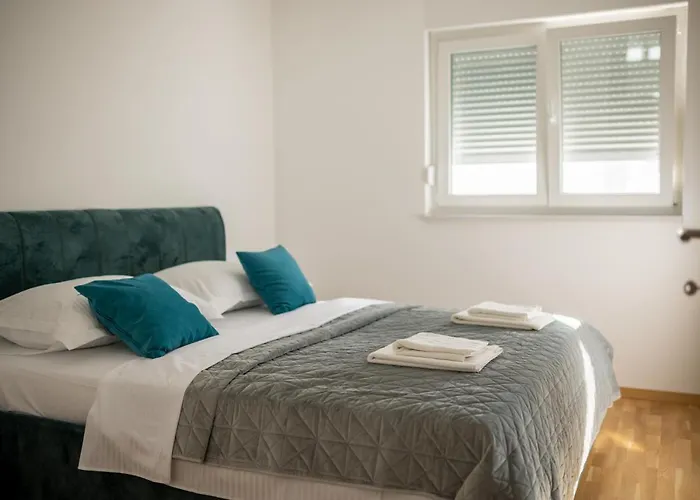 Marko - New Sea View With Free Parking