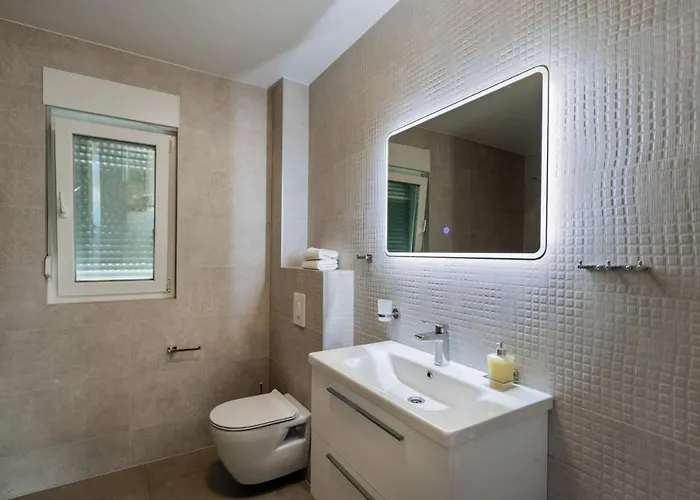 Marko - New Sea View With Free Parking Makarska